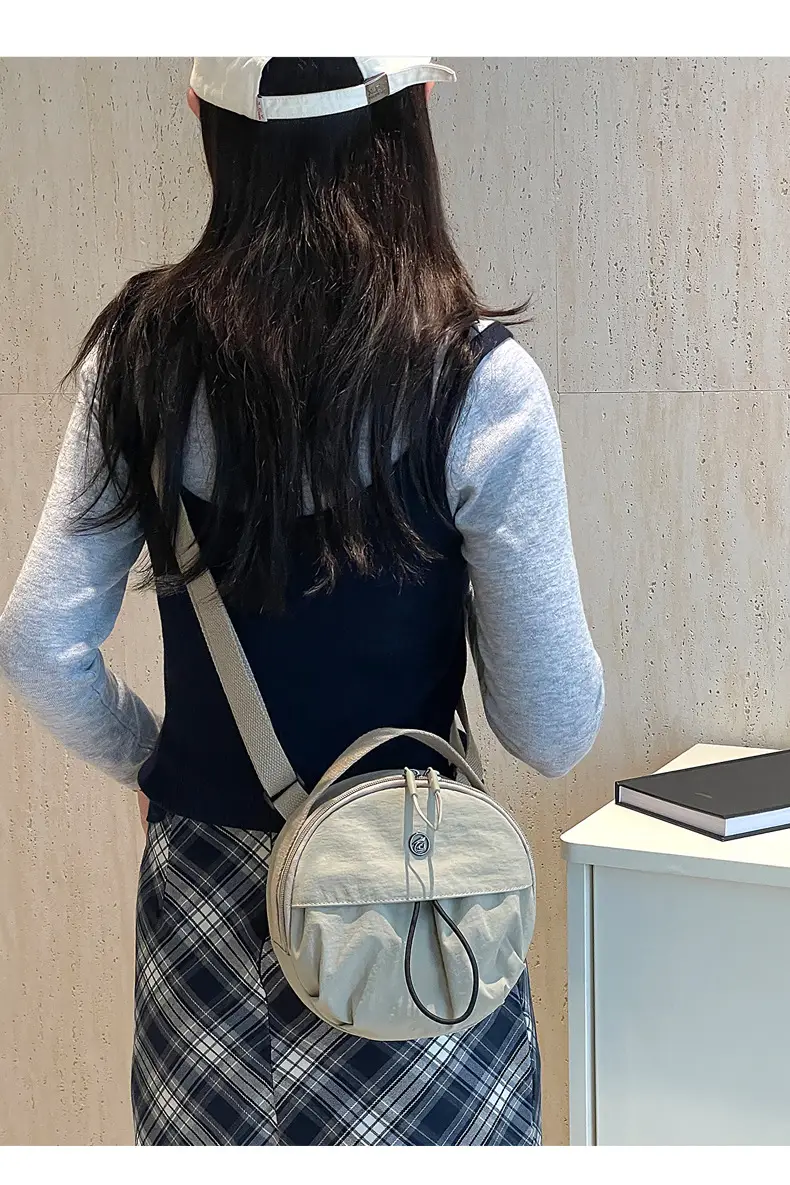 Lightweight Nylon Crossbody Bag for Women 2025 — feature 28