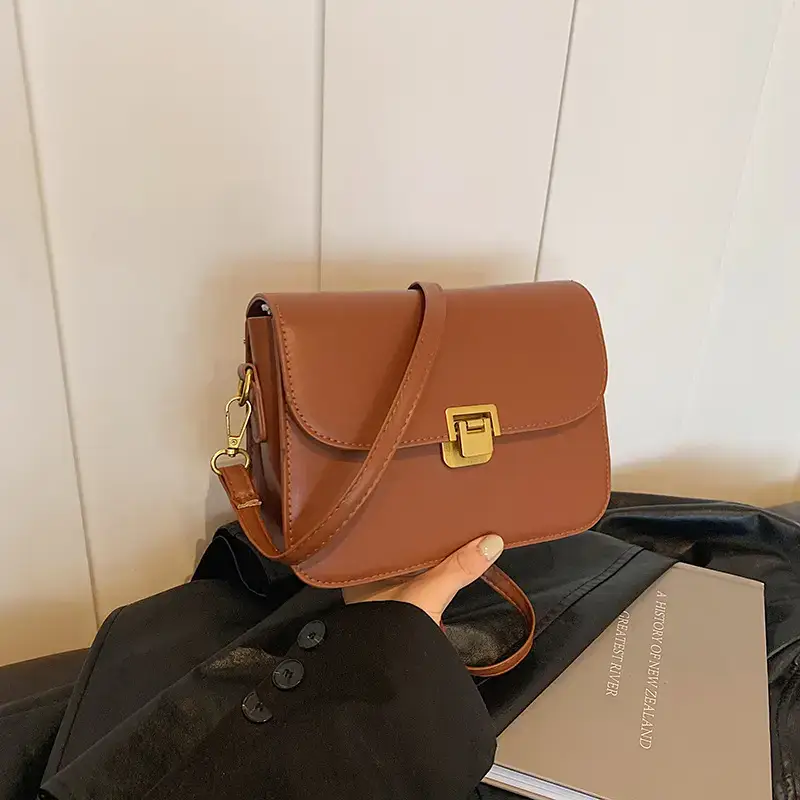 Elegant Women's Crossbody Bag with Retro Lock Design - Image 8