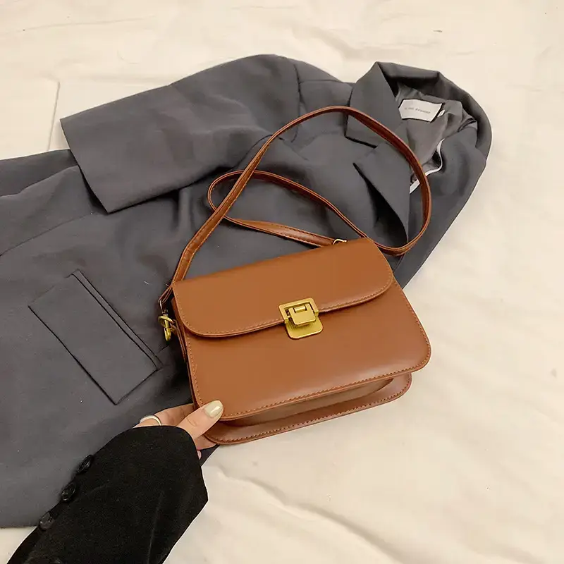 Elegant Women's Crossbody Bag with Retro Lock Design - Image 4