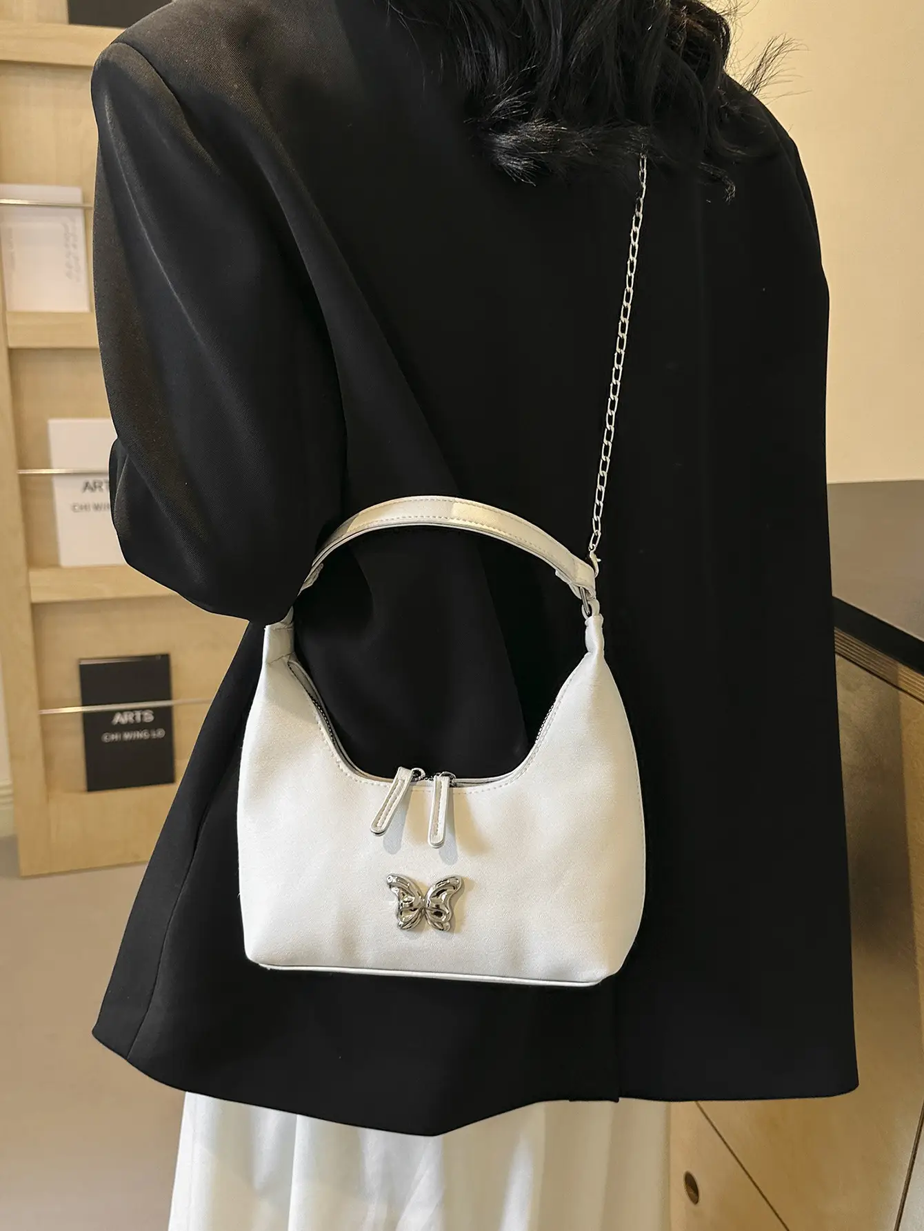 Black Butterfly Chain Shoulder Bag Large Capacity - Image 8