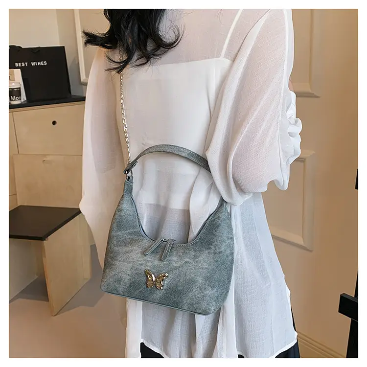 Black Butterfly Chain Shoulder Bag Large Capacity — feature 13