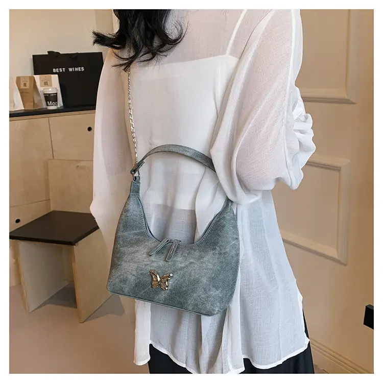 Black Butterfly Chain Shoulder Bag Large Capacity — feature 14