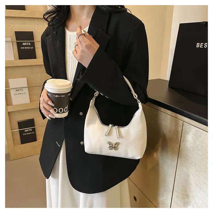 Black Butterfly Chain Shoulder Bag Large Capacity — feature 16