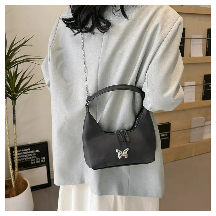 Black Butterfly Chain Shoulder Bag Large Capacity — feature 19