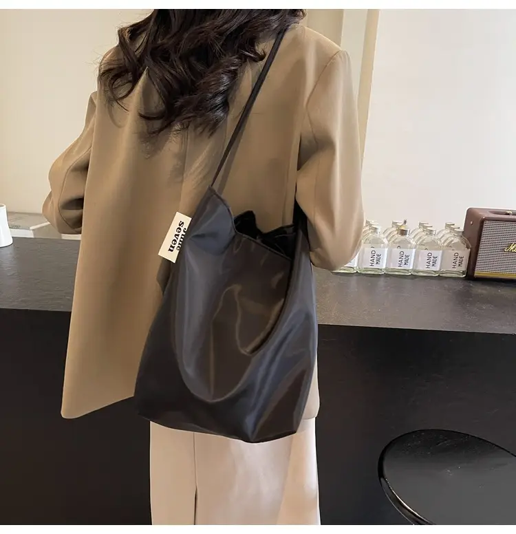 Red Nylon Shoulder Bag Women Large Capacity — feature 32