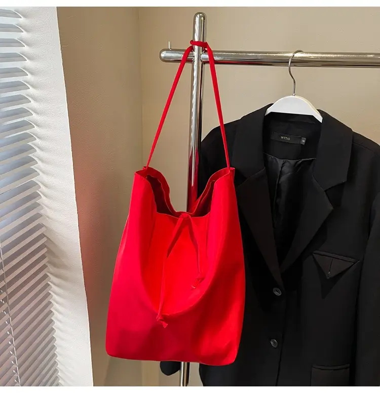 Red Nylon Shoulder Bag Women Large Capacity — feature 40