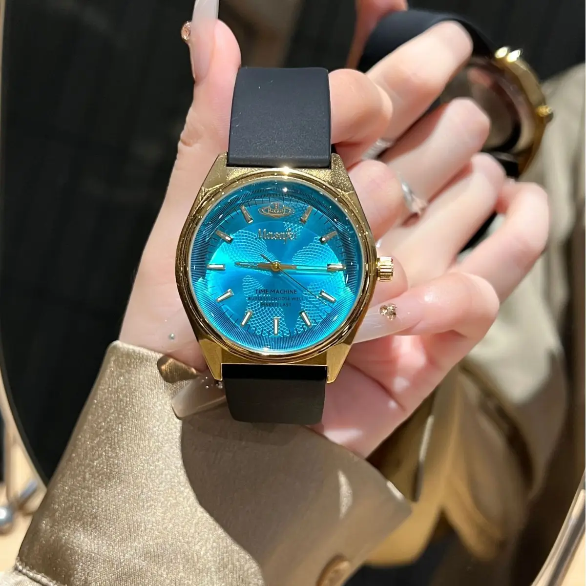 Women's Western Queen Mother's Watch Rose Red Gold Quartz Waterproof - Image 5