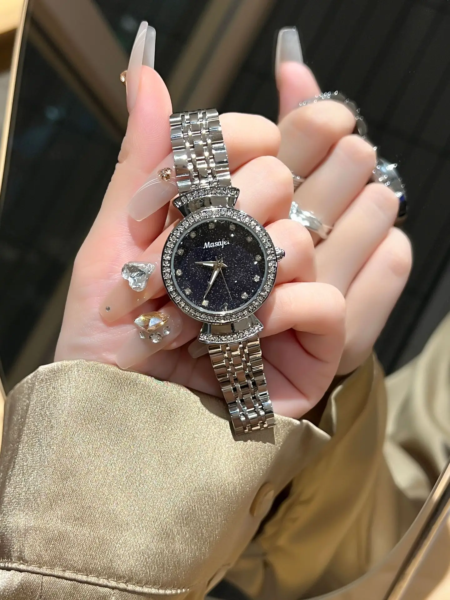 Women Ferris Wheel Watch with Diamond Bracelet — feature 4