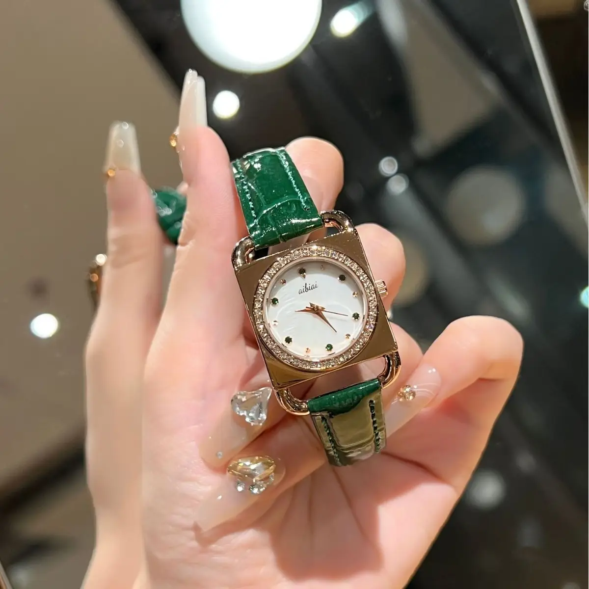 Luxury Quartz Ladies Watch with White Dial & Crystal Ring - Image 5