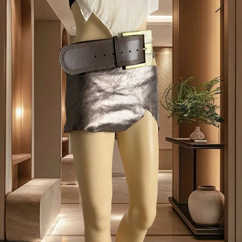 Vintage Leather Belt with Gold Rivet for Women - Image 4