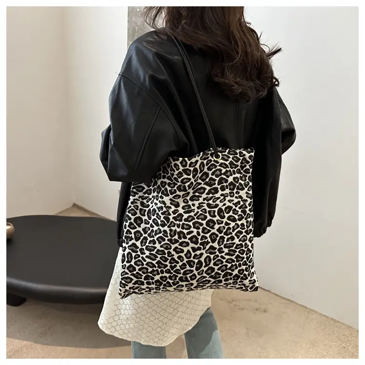 Large Leopard Print Canvas Shoulder Bag for Women — feature 18