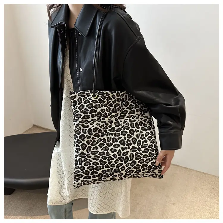 Large Leopard Print Canvas Shoulder Bag for Women — feature 21