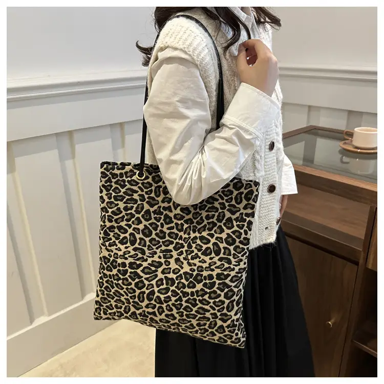Large Leopard Print Canvas Shoulder Bag for Women — feature 27