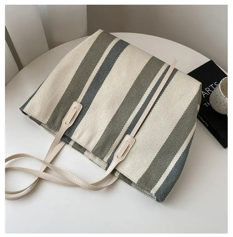 Korean Style Stripe Shoulder Bag for Women 2024 — feature 11