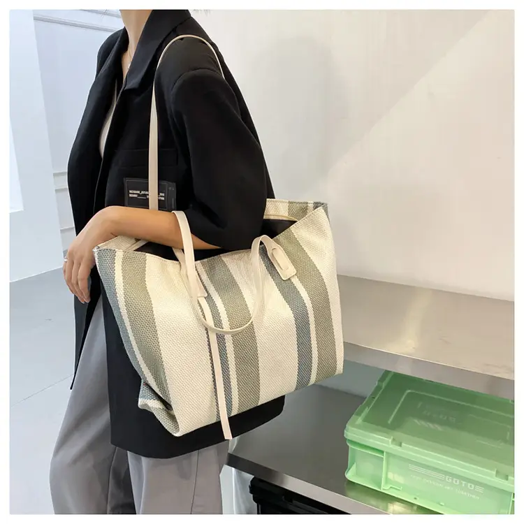 Korean Style Stripe Shoulder Bag for Women 2024 — feature 31