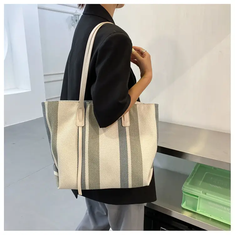 Korean Style Stripe Shoulder Bag for Women 2024 — feature 32