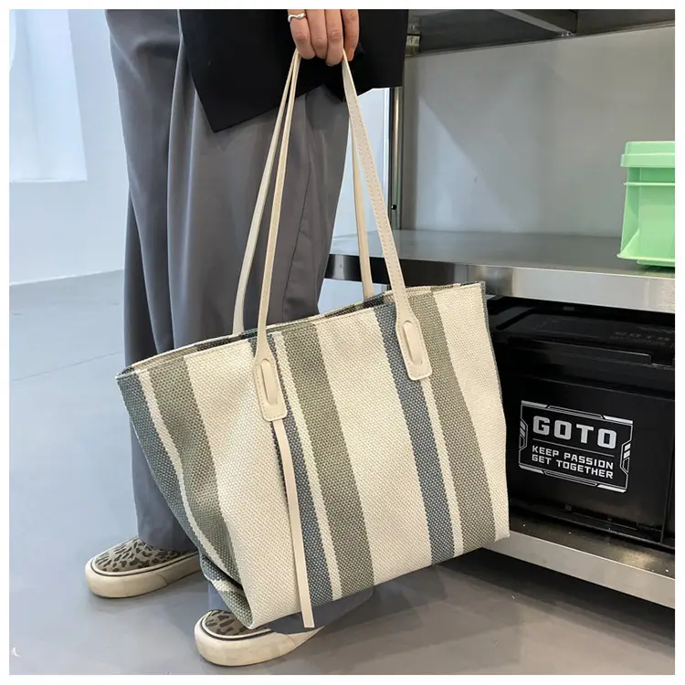 Korean Style Stripe Shoulder Bag for Women 2024 — feature 33
