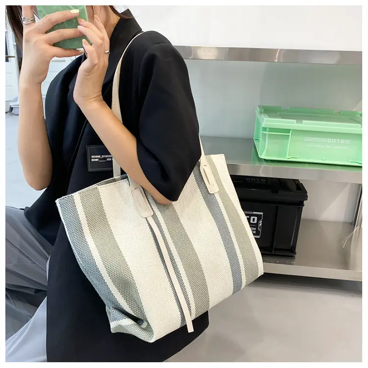 Korean Style Stripe Shoulder Bag for Women 2024 — feature 35