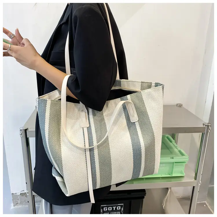 Korean Style Stripe Shoulder Bag for Women 2024 — feature 36