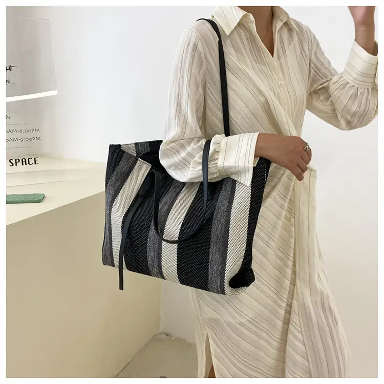 Korean Style Stripe Shoulder Bag for Women 2024 — feature 46