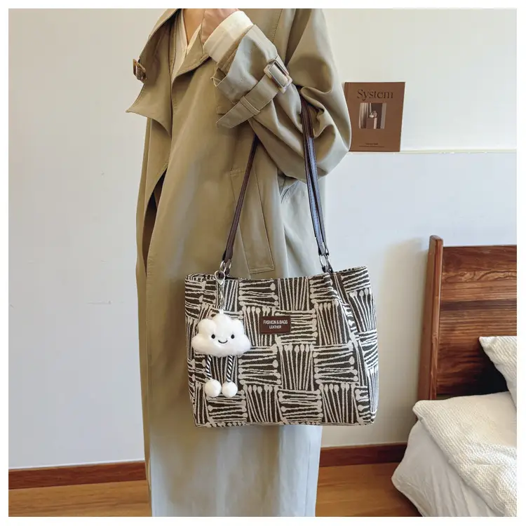 Korean Style Textured Shoulder Bag for Women — feature 15