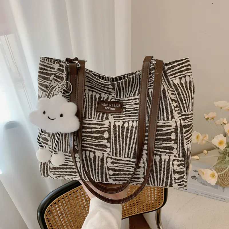 Korean Style Textured Shoulder Bag for Women - Image 6