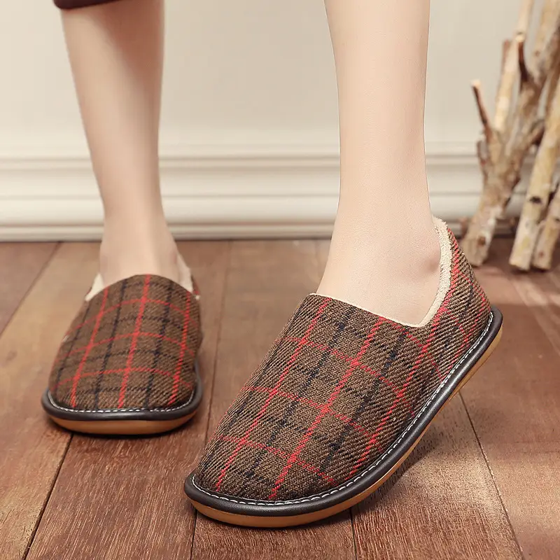 Cotton Slippers with Heel for Winter Women's Indoor Courtyard Couple Non-Slip Warm Fabric Slippers with Heel for Men Retro Style - Image 2