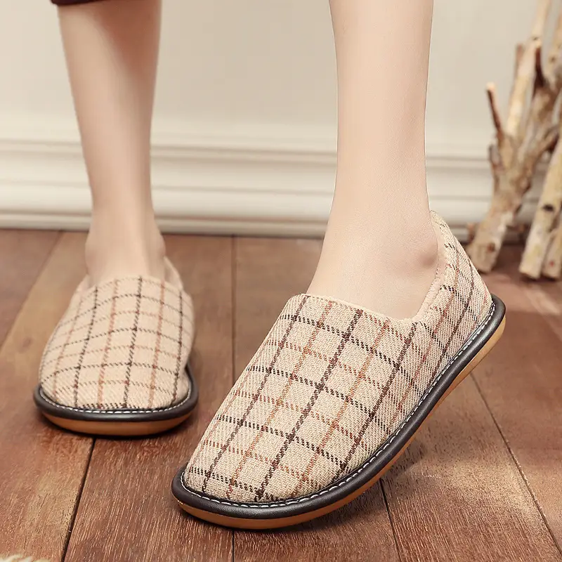Cotton Slippers with Heel for Winter Women's Indoor Courtyard Couple Non-Slip Warm Fabric Slippers with Heel for Men Retro Style - Image 4