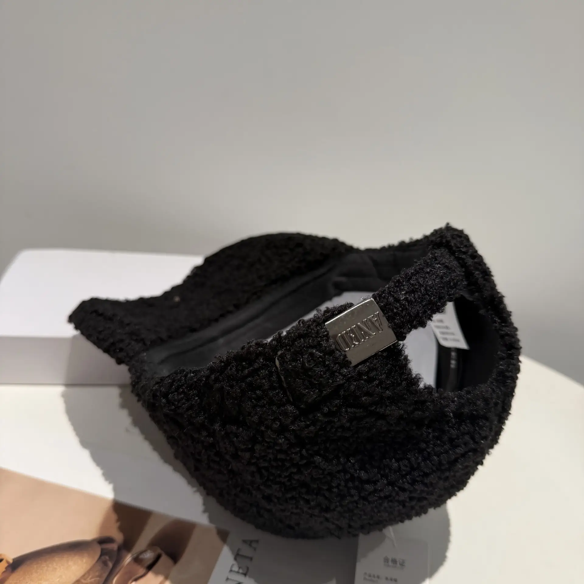 Women Wool Cap Brown Winter Warm with Dior Logo — feature 3