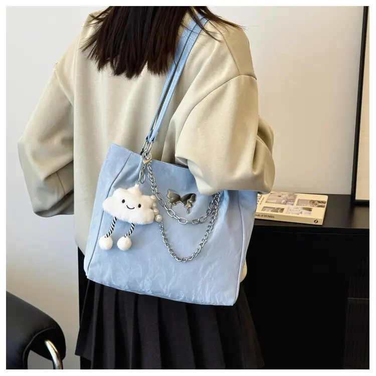 Women's Creamy Cloud Handbag with Chain Accessory — feature 18