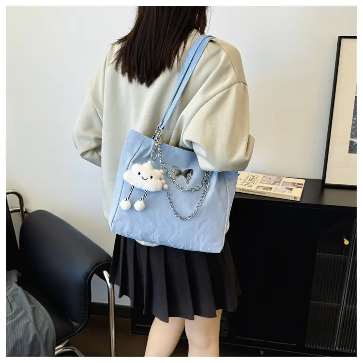 Women's Creamy Cloud Handbag with Chain Accessory — feature 19