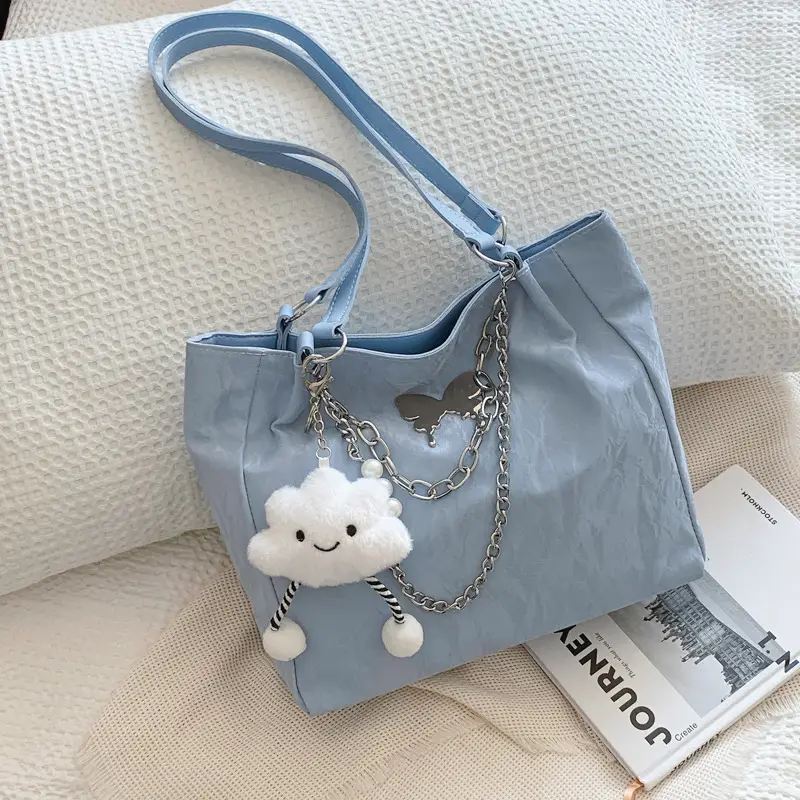 Women's Creamy Cloud Handbag with Chain Accessory - Image 4
