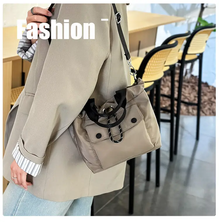 Lightweight Korean Style Shoulder Bag 2024 New — feature 1