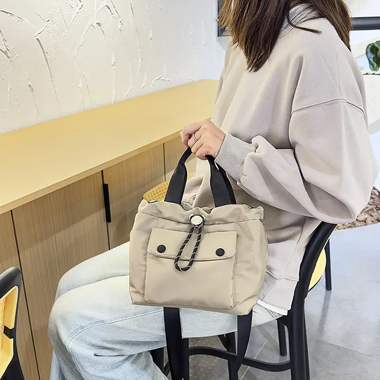 Lightweight Korean Style Shoulder Bag 2024 New — feature 11