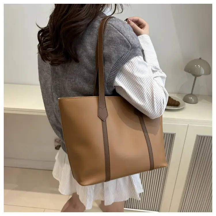 Black Korean Style Large Tote Bag 2024 — feature 11