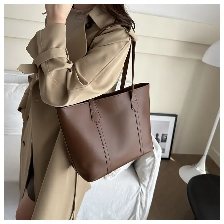 Black Korean Style Large Tote Bag 2024 — feature 14