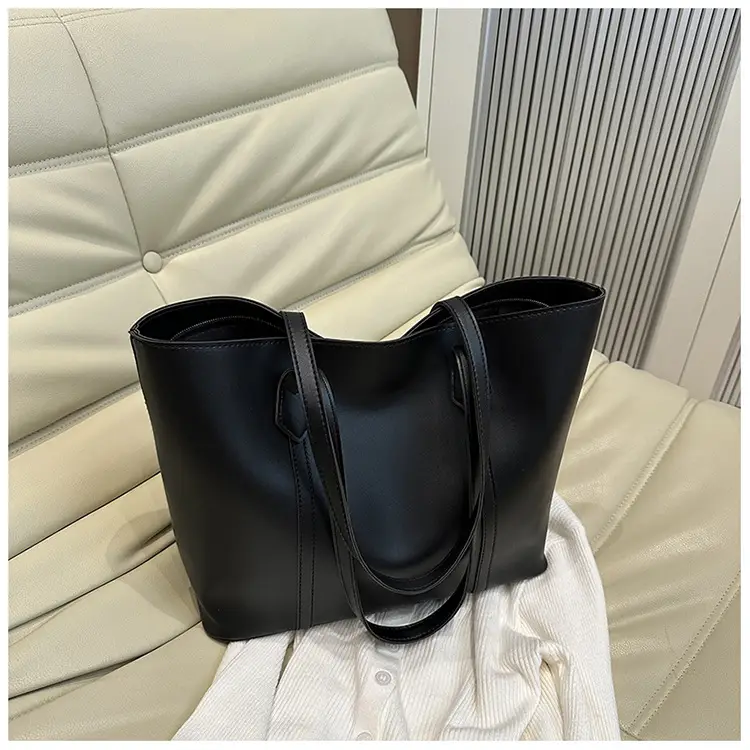 Black Korean Style Large Tote Bag 2024 — feature 23