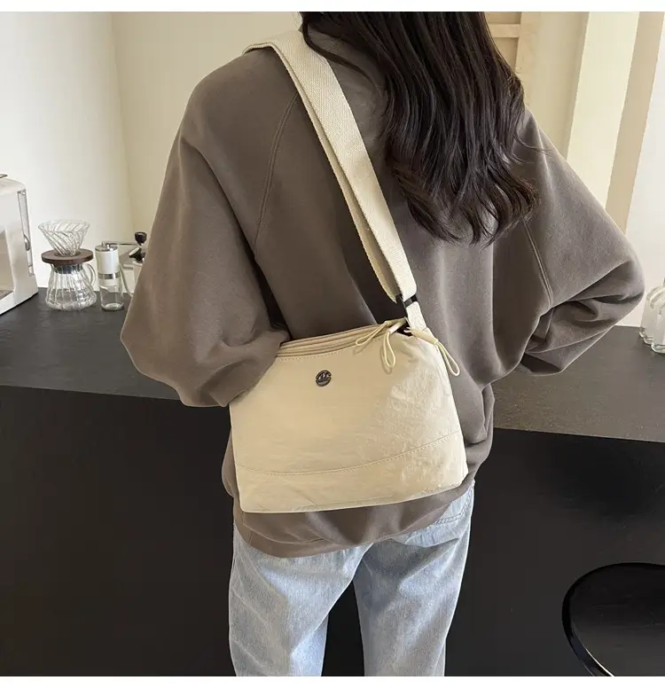 Lightweight 2024 Crossbody Bag for Women — feature 32