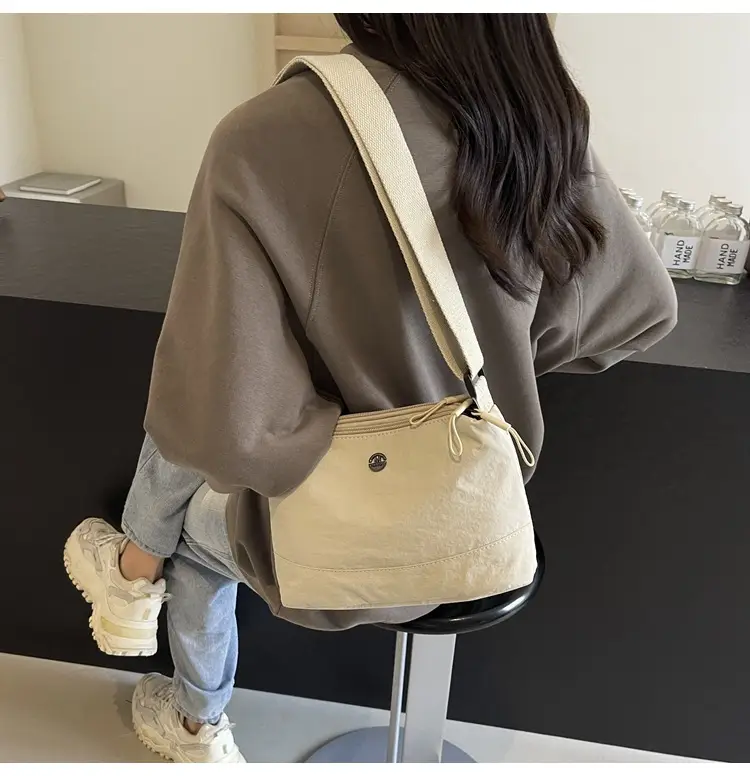 Lightweight 2024 Crossbody Bag for Women — feature 35