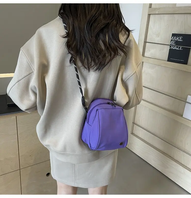Green Shell Crossbody Bag with Chain Strap — feature 22