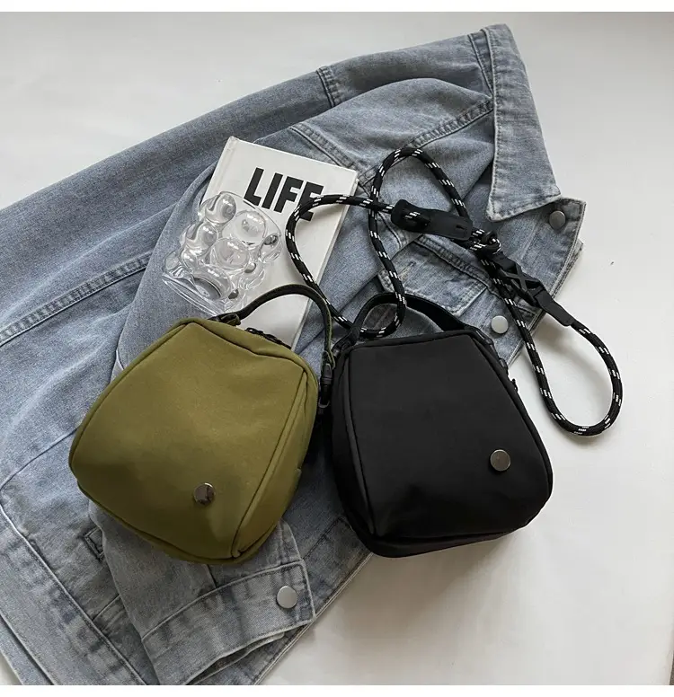 Green Shell Crossbody Bag with Chain Strap — feature 36