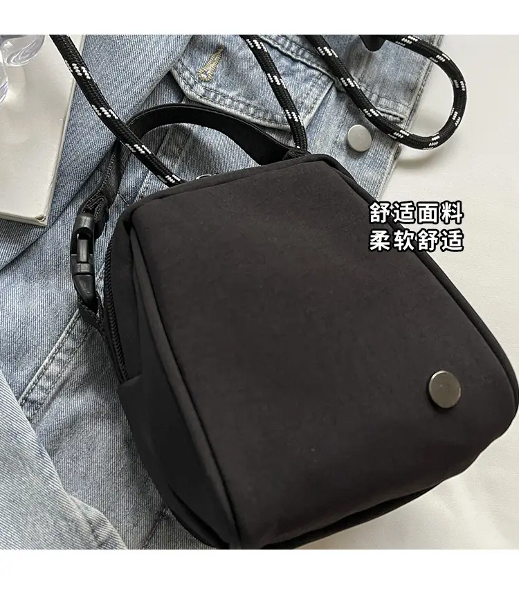 Green Shell Crossbody Bag with Chain Strap — feature 6