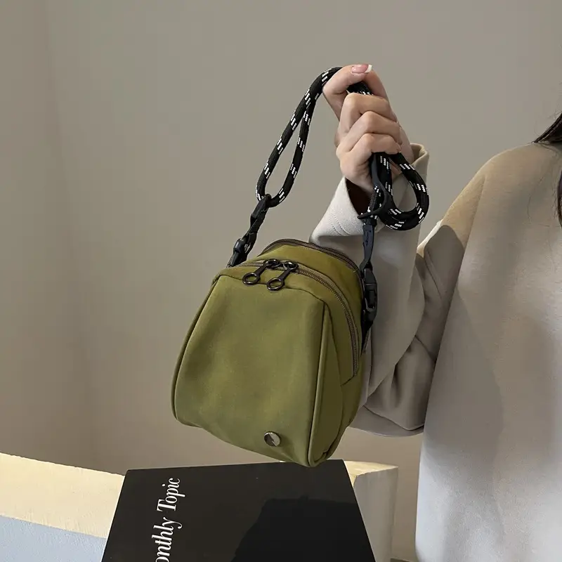 Green Shell Crossbody Bag with Chain Strap