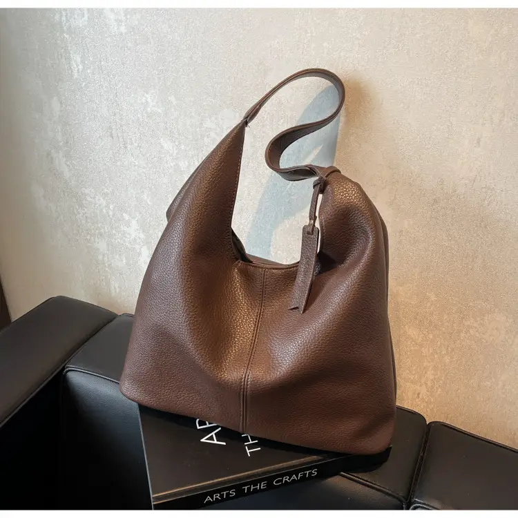 Women Retro Black Shoulder Bag 2024 Autumn Winter — feature 21