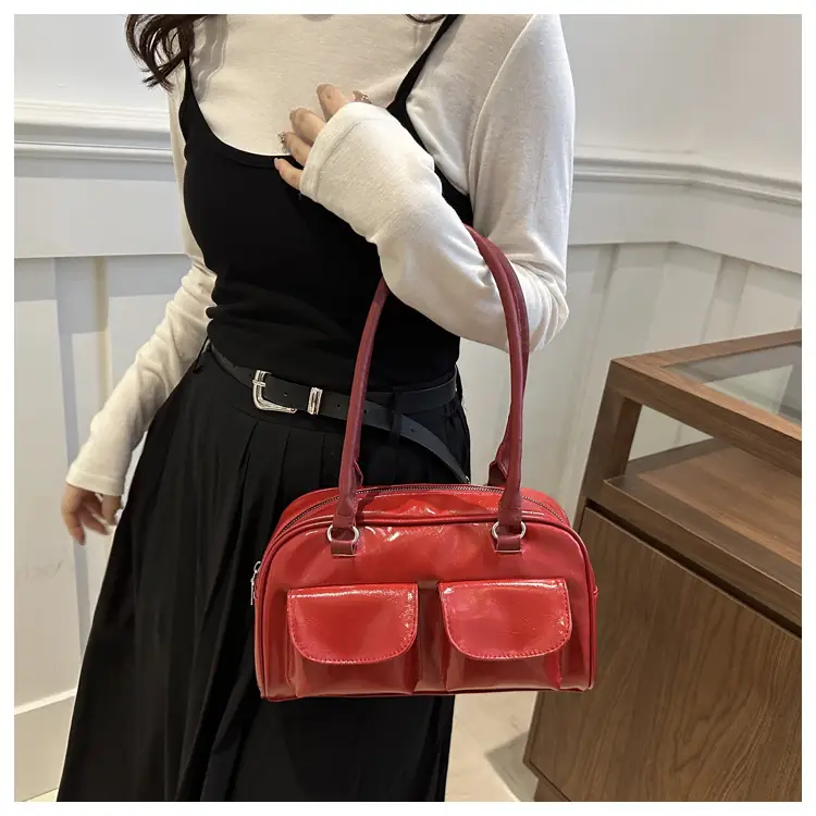 Light Luxury Retro Commuting Bag 2024 - Image 9