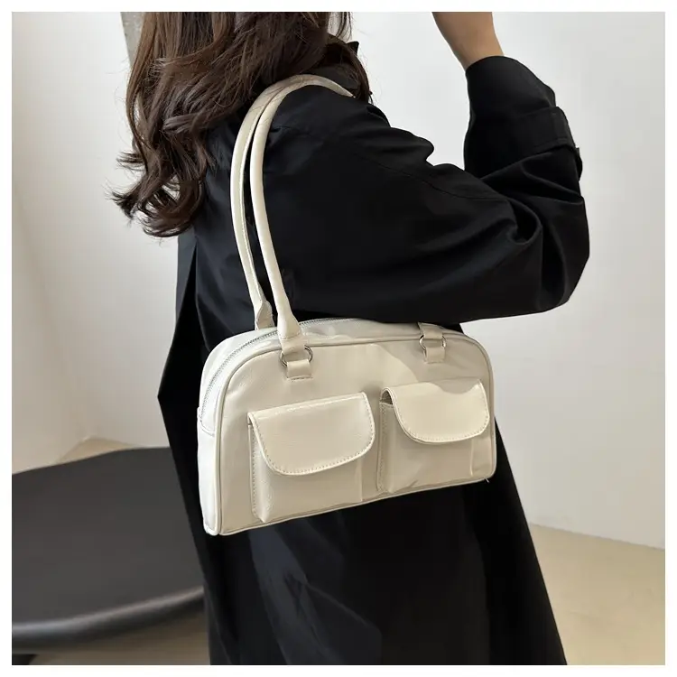 Light Luxury Retro Commuting Bag 2024 — feature 11