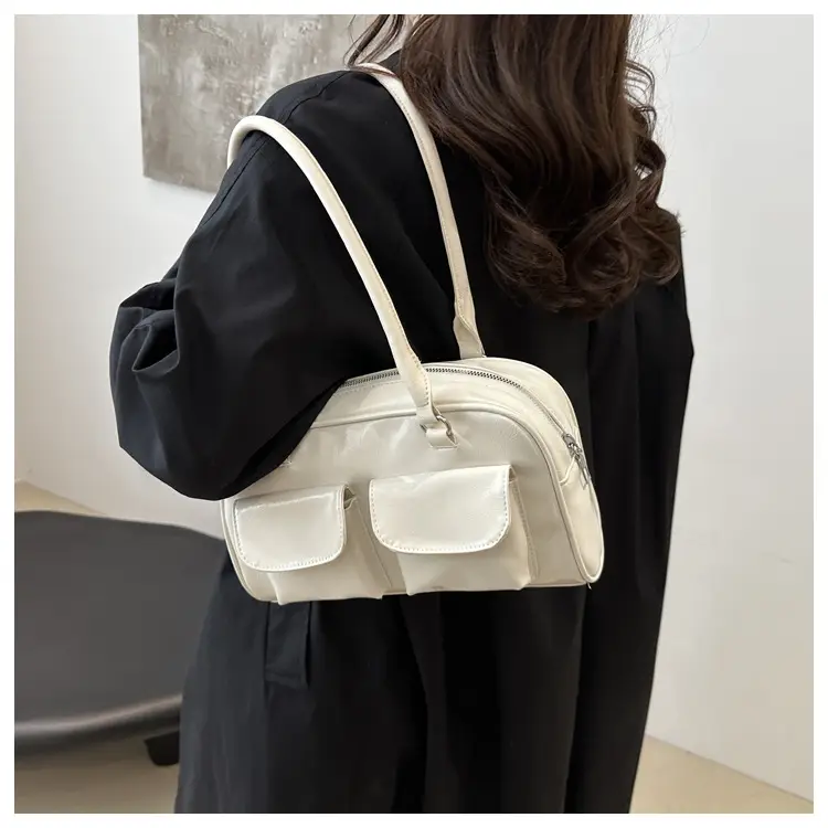 Light Luxury Retro Commuting Bag 2024 — feature 12