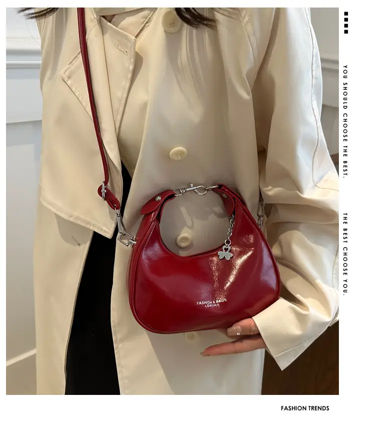 Women's Crescent Shoulder Bag Silver 2024 — feature 2