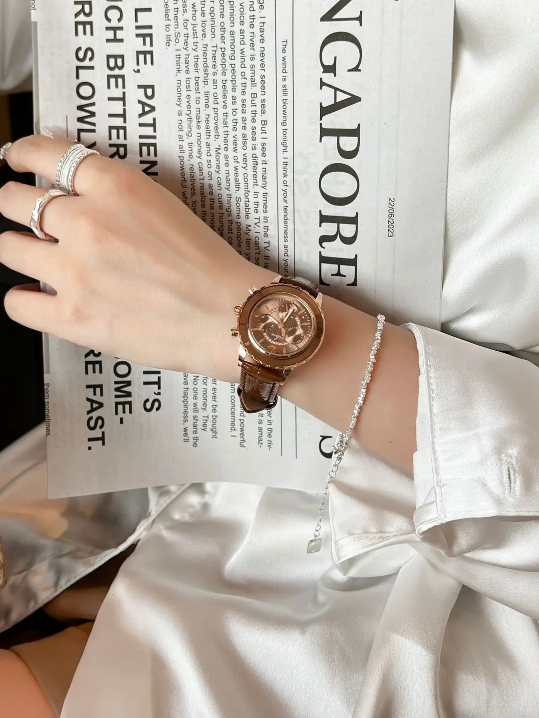 Time beauty ladies temperament fashion Joker quartz watch trend green element leather watch wholesale manufacturers — feature 5