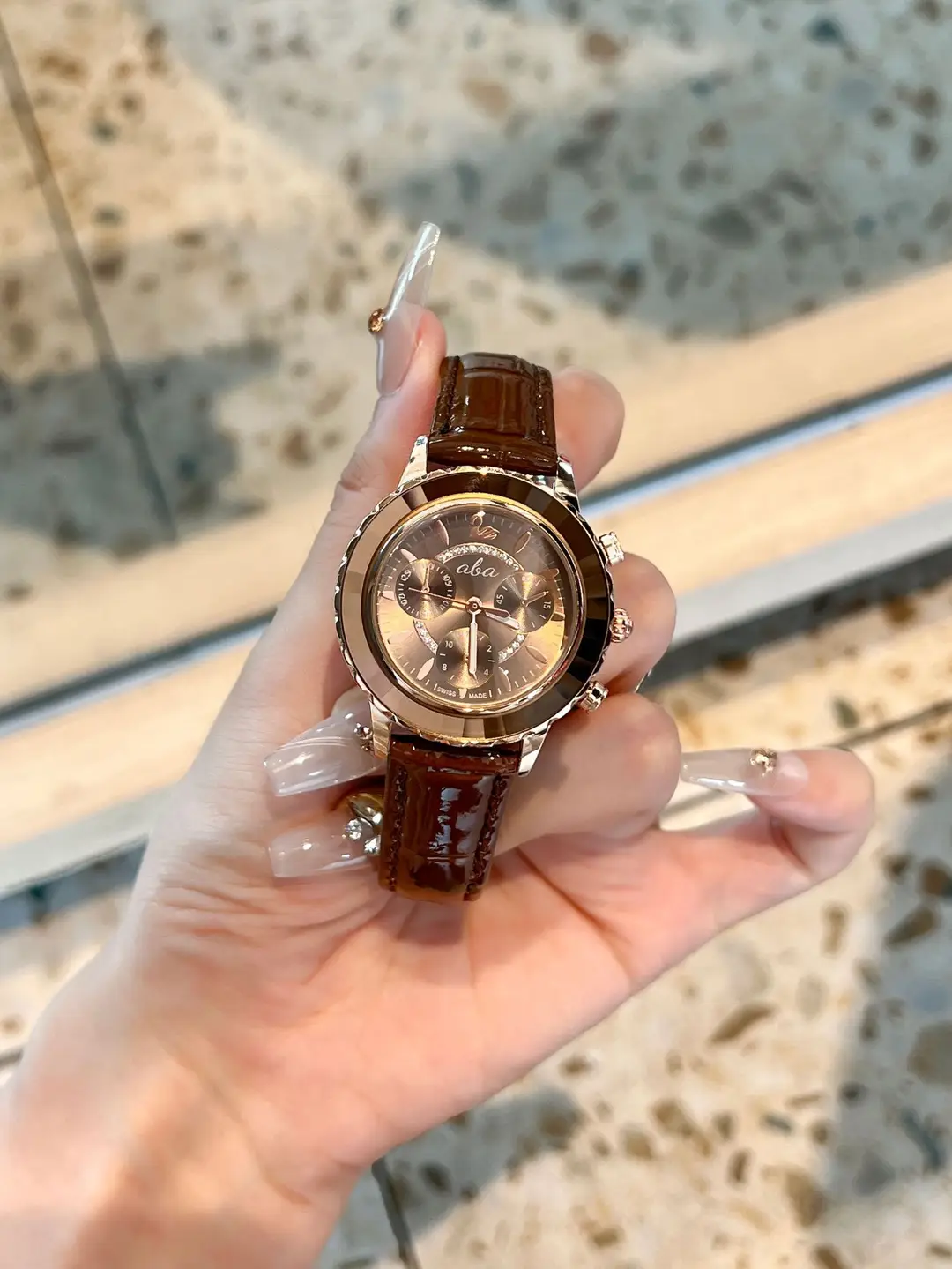 Time beauty ladies temperament fashion Joker quartz watch trend green element leather watch wholesale manufacturers